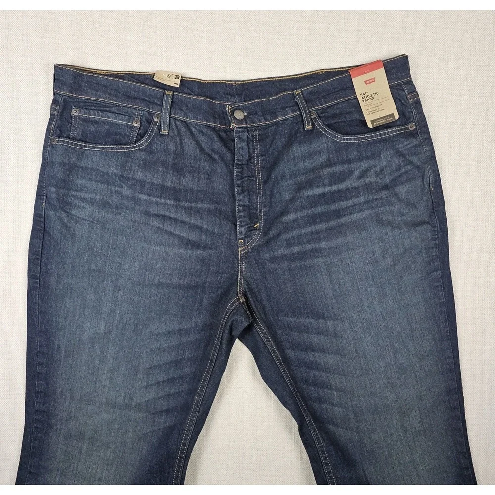 Levi's 541 Athletic Fit Denim Jeans Mens 44 x 30 Blue Medium Wash  NWT